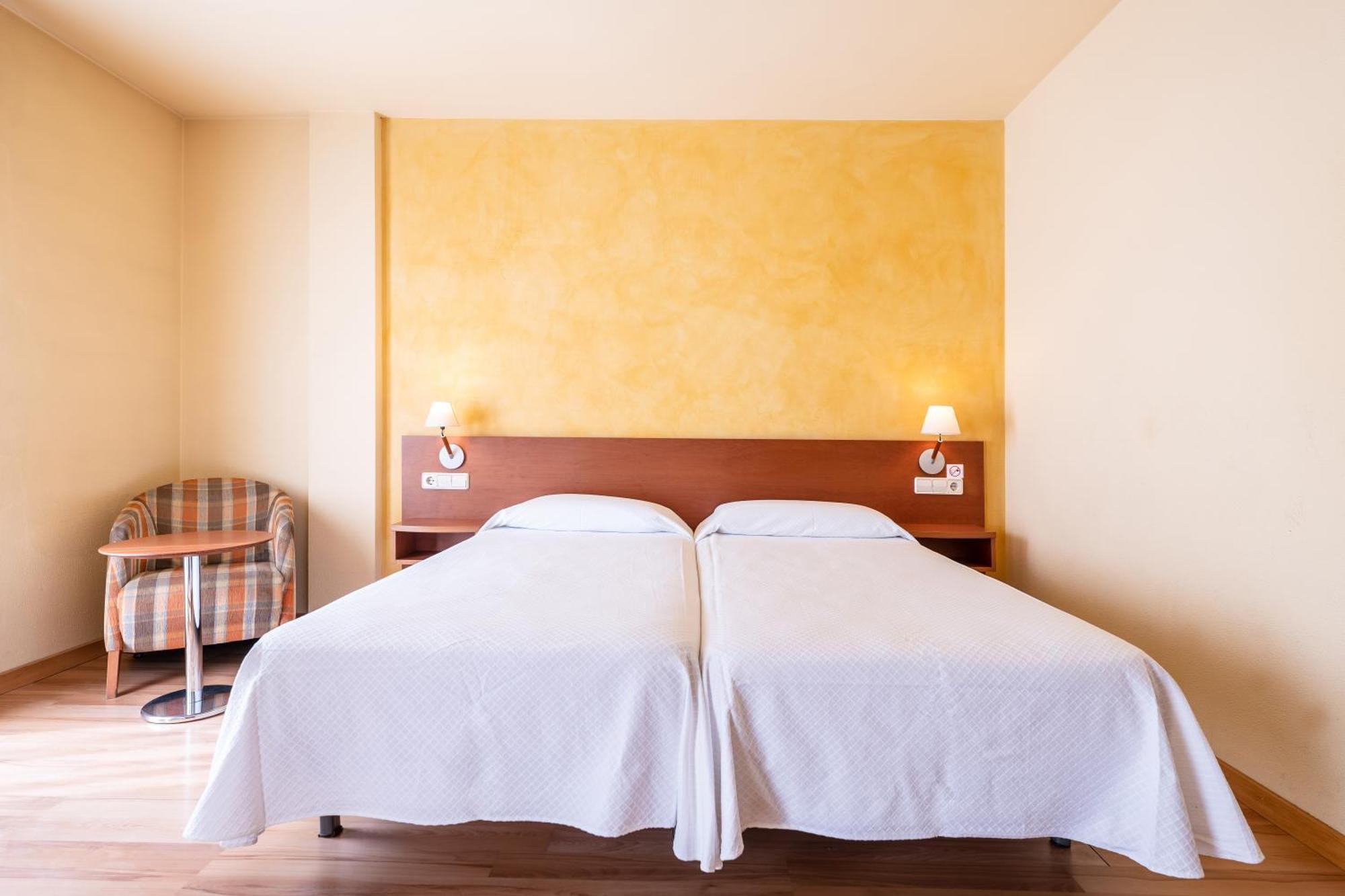 Hotel La Perla D'Olot Eksteriør billede